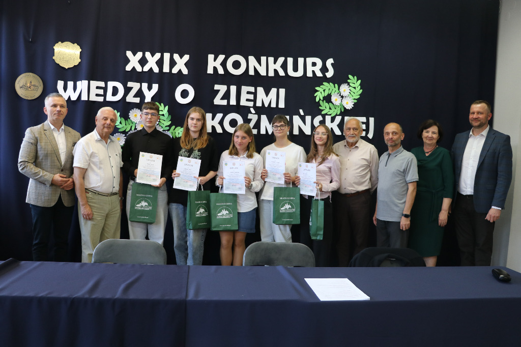 Uczniowie zmierzyli się z patronami koźmińskich ulic